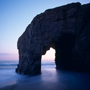 Bretagne, Quiberon, Felsentor Port Blanc, blaue Stunde, Juli 1992 © Wolfgang Herath